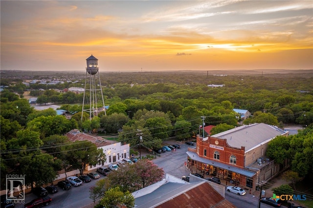 view of aerial view at dusk