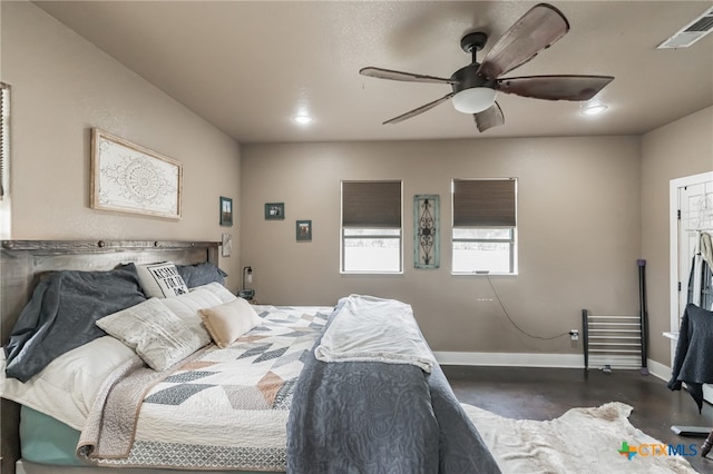 bedroom featuring ceiling fan