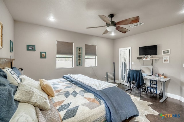 bedroom featuring ceiling fan