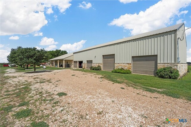 139 County Road 376, Lott, TX 76656 - photo 4