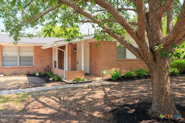 view of front of property