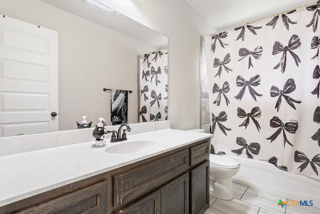 6407 Serpentine Dr, Killeen, TX 76542 - bathroom with vanity and shower / bathtub combination with curtain