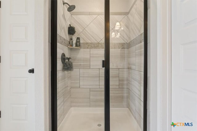 6407 Serpentine Dr, Killeen, TX 76542 - full bath featuring a shower stall