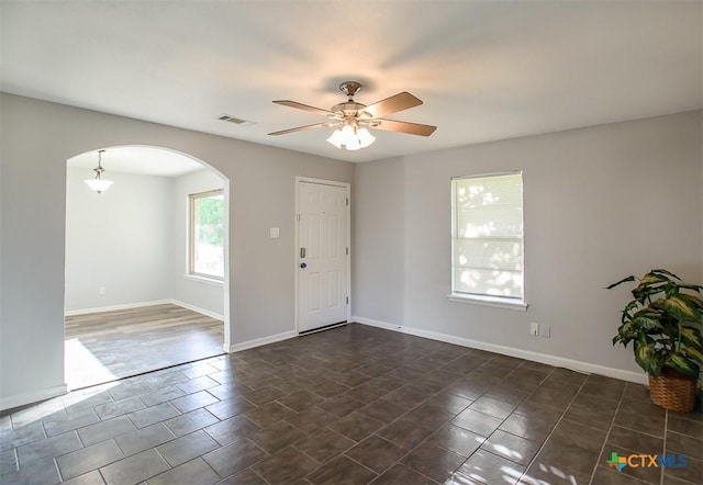 1504 Phyllis Dr, Copperas Cove, TX 76522 - entrance foyer with arched walkways and ceiling fan