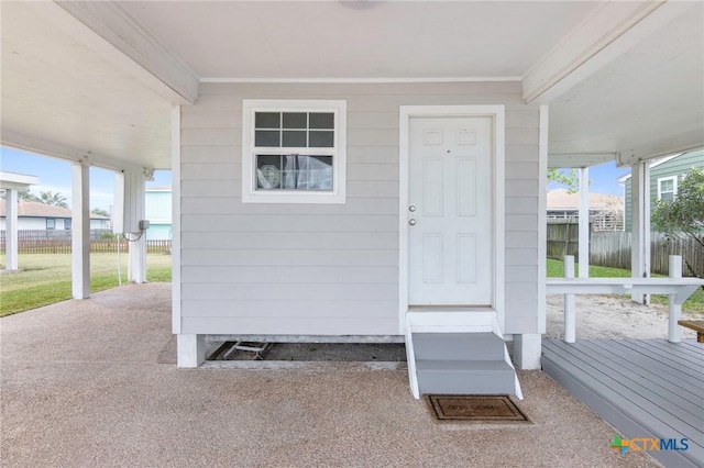 30 Nassau Dr, Rockport, TX 78382 - entrance to property featuring fence