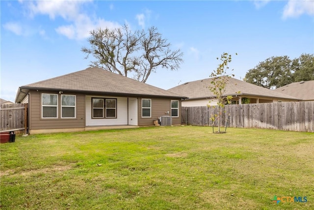 837 Margay Loop, Seguin, TX 78155 - rear view of property featuring cooling unit