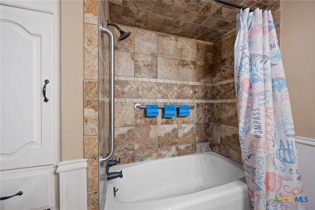 3909 Alderwood Ln, Temple, TX 76502 - bathroom featuring shower / bath combo