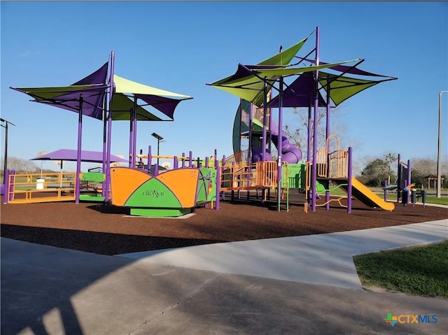 3207 Linda Dr, Victoria, TX 77901 - view of community playground