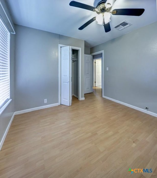 3207 Linda Dr, Victoria, TX 77901 - unfurnished bedroom featuring light wood finished floors, a closet, and a ceiling fan