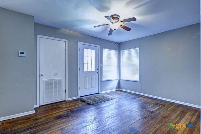3207 Linda Dr, Victoria, TX 77901 - entrance foyer featuring ceiling fan and hardwood / wood-style floors
