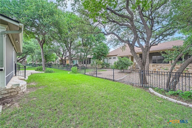 109 Ranch House Cv, Georgetown, TX 78633 - view of yard