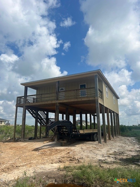 408 W Royal Oak Ln, Rockport, TX 78382