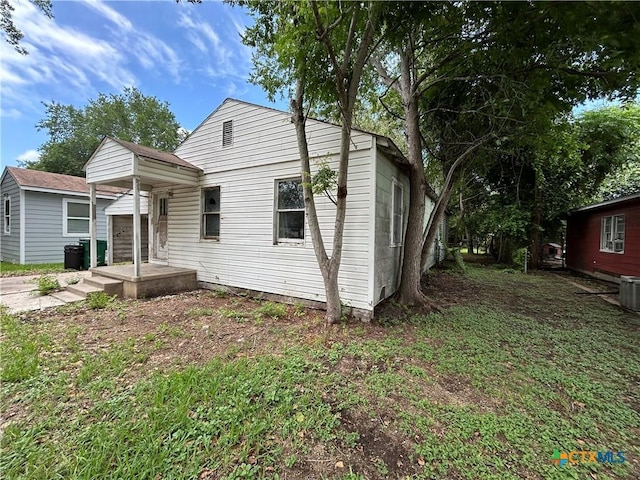 1610 E Rosebud Ave, Victoria, TX 77901 - back of house