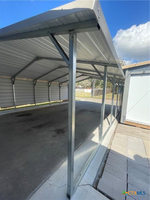 110 Idylwood Pl, Victoria, TX 77901 - view of car parking