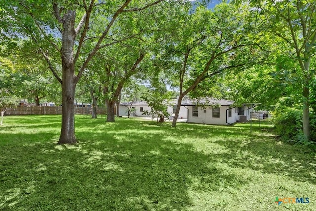 2302 Brooklawn Dr, Temple, TX 76502 - view of yard