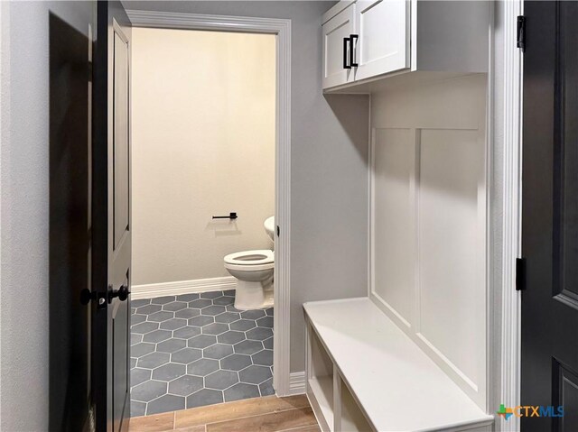 mudroom featuring baseboards