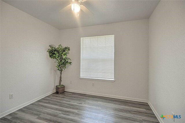 204 James Loop, Killeen, TX 76542 - unfurnished room with a ceiling fan, wood finished floors, and baseboards