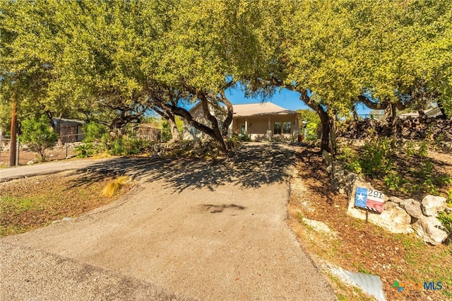 view of front of property