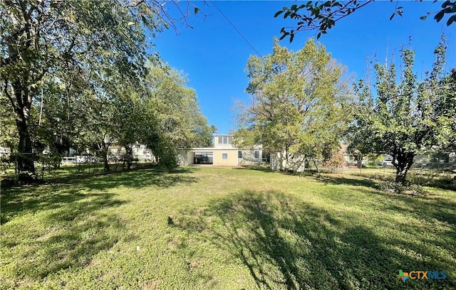 743 E 13th Ave, Belton, TX 76513 - view of yard
