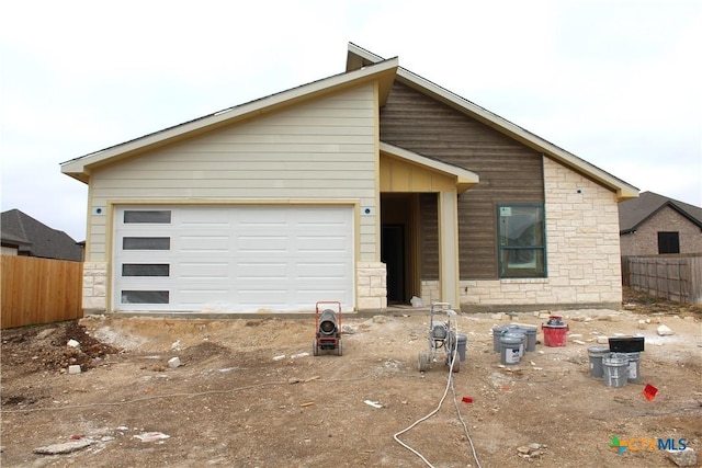 view of front of property