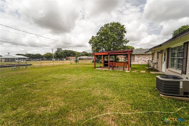 103 Royal Dr, Victoria, TX 77901 - view of yard featuring central AC unit