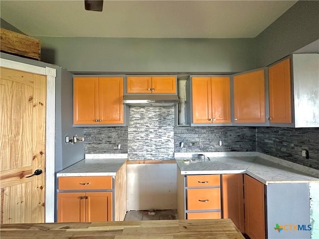 kitchen with tasteful backsplash