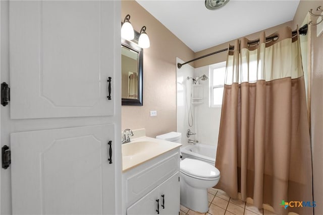 full bathroom featuring tile patterned floors, shower / bath combo, vanity, and toilet