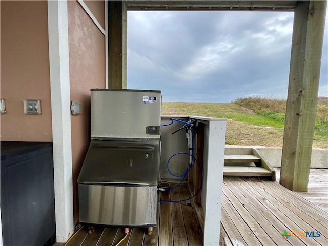76 Chardonnay Way, Port Oconnor, TX 77982