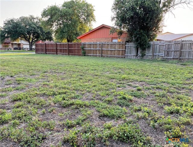 1159 Sycamore St, Seguin, TX 78155 - photo 3