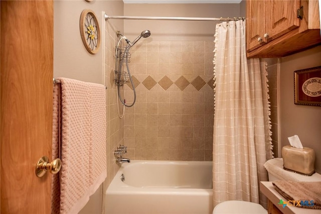 1617 Avalon St, Port Lavaca, TX 77979 - bathroom featuring shower / tub combo and vanity