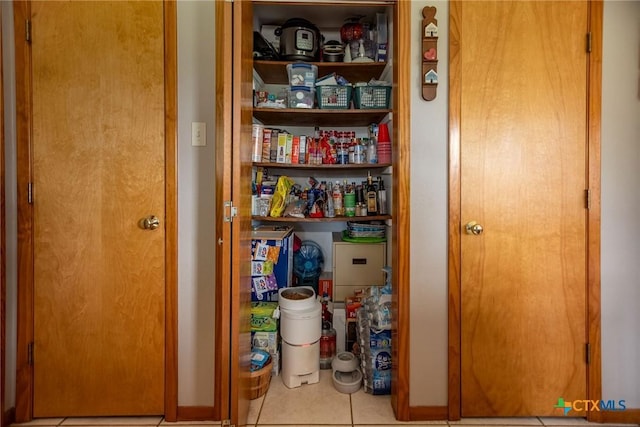 1617 Avalon St, Port Lavaca, TX 77979 - view of pantry
