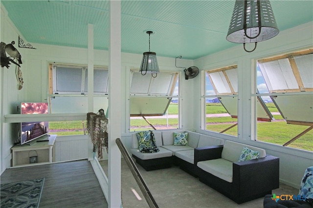 view of sunroom / solarium