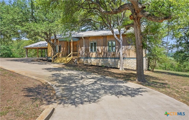 view of front of home