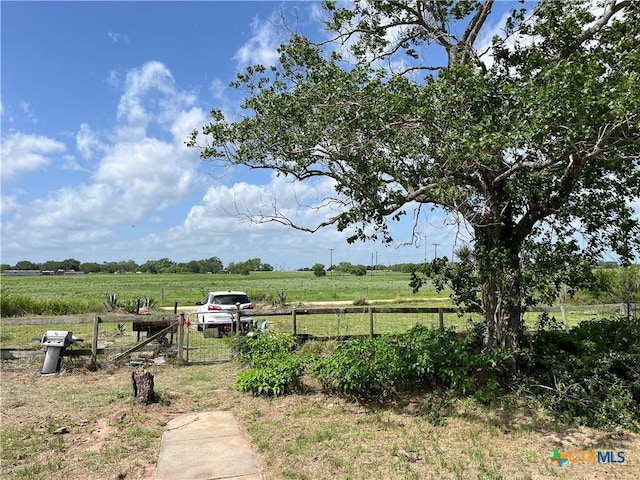 view of yard with a view of countryside