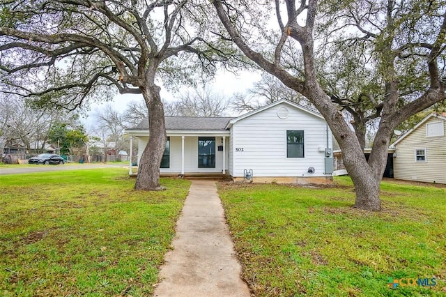 view of front of house featuring a porch and a front lawn