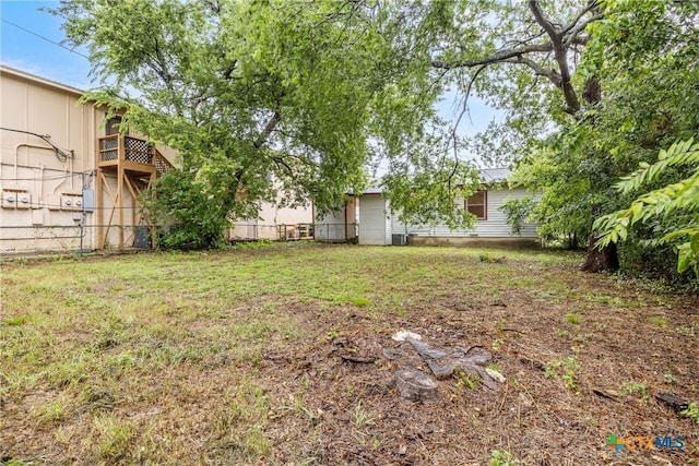 804 Little St, Copperas Cove, TX 76522 - view of yard