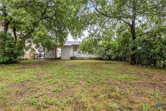 804 Little St, Copperas Cove, TX 76522 - view of yard