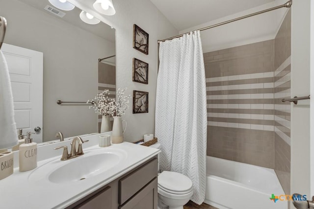 3214 Roan St, New Braunfels, TX 78130 - full bath with vanity and shower / bathtub combination with curtain
