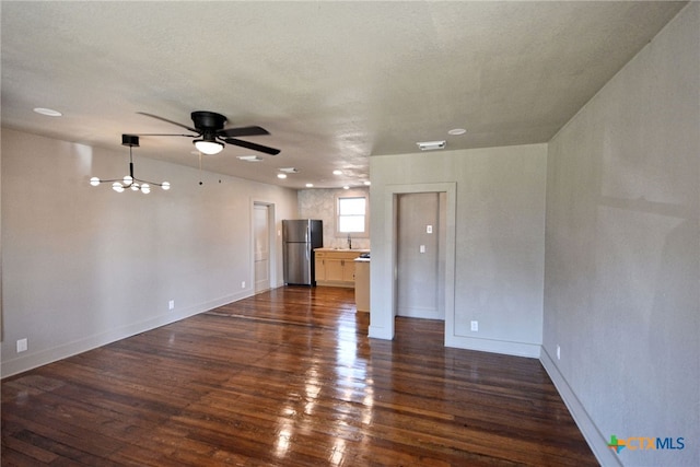 530 E Weinert St, Seguin, TX 78155 - photo 6