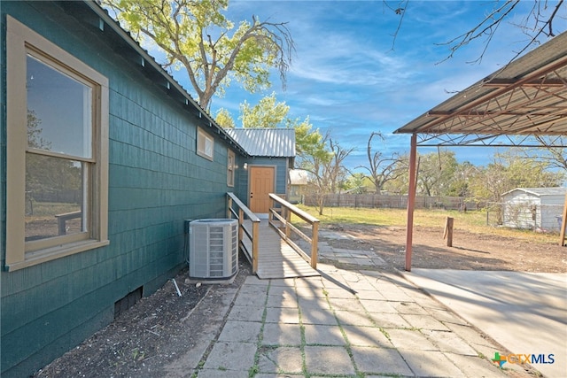 530 E Weinert St, Seguin, TX 78155 - photo 27