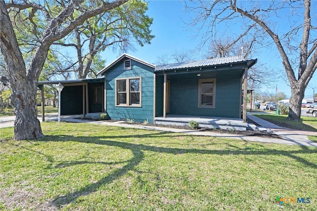 530 E Weinert St, Seguin, TX 78155 - photo 1