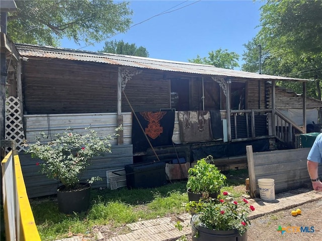 304 Kegley St, Belton, TX 76513 - exterior space