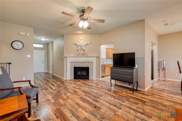 304 Lydia Ln, Thrall, TX 76578 - photo 6