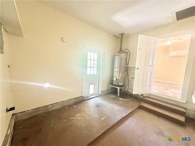 909 S 23rd St, Copperas Cove, TX 76522 - garage featuring gas water heater