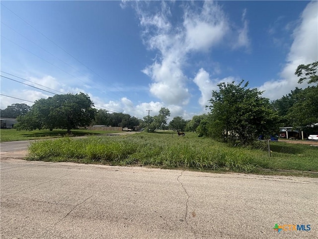000 Concrete St, Yoakum, TX 77995