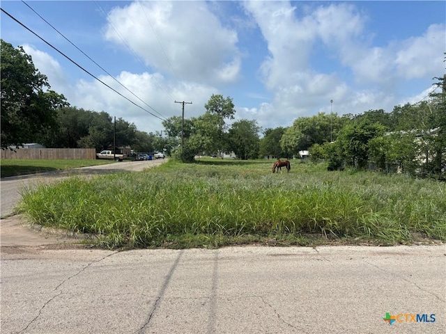 000 Concrete St, Yoakum, TX 77995