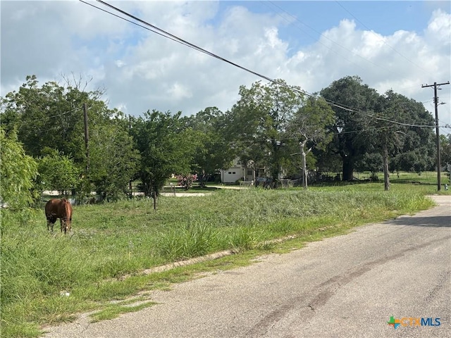 000 Concrete St, Yoakum, TX 77995
