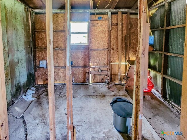 608 S Benavides St, Port Lavaca, TX 77979 - photo 9