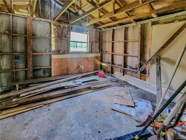 608 S Benavides St, Port Lavaca, TX 77979 - photo 8