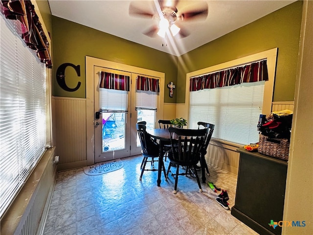 dining room featuring ceiling fan